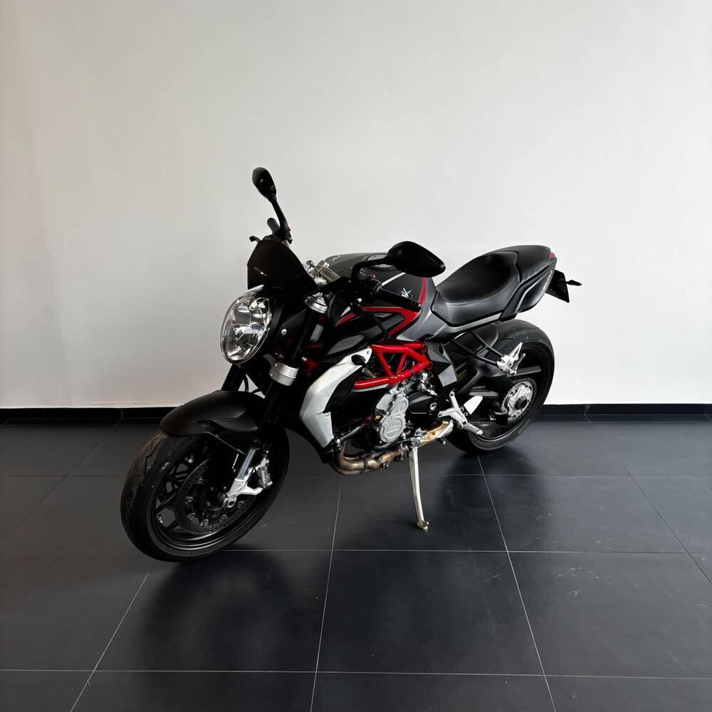 MV Agusta Brutale 800 (2012 - 15) (3)