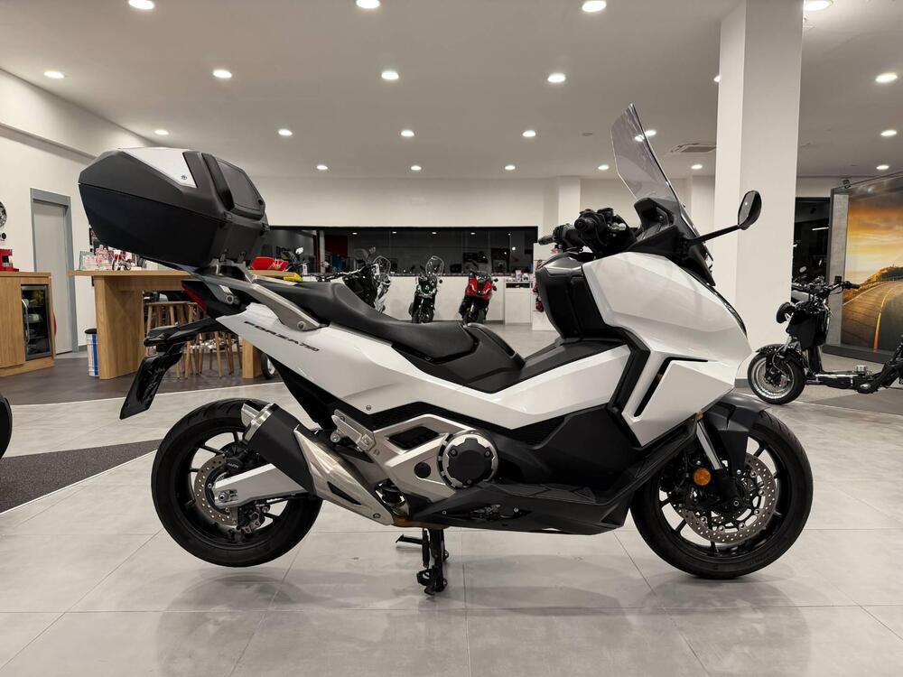 Honda Forza 750 DCT Urban (2021 - 24) (7)