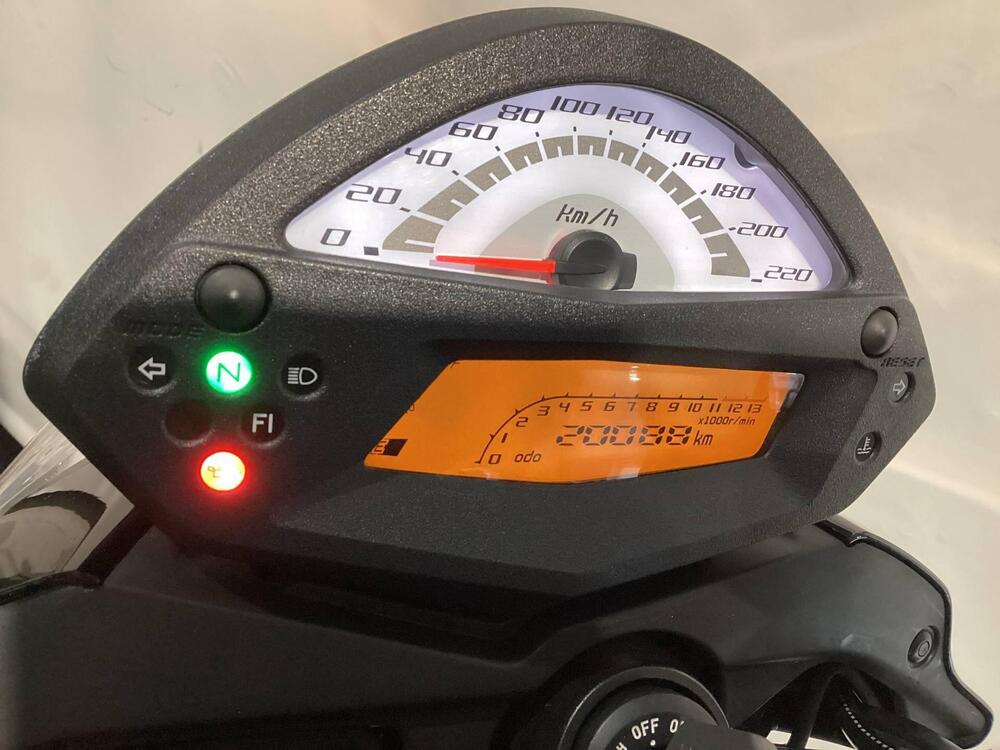 Kawasaki ER-6N (2009 - 11) (5)