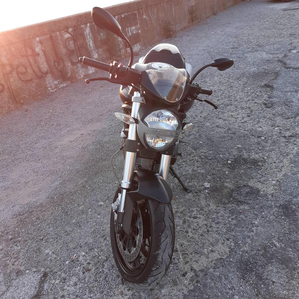 Ducati Monster 696 Plus (2007 - 14) (4)