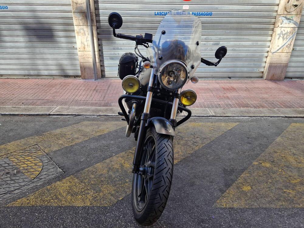 Moto Guzzi V7 II Stone (2015 - 17) (2)