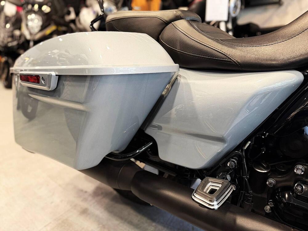 Harley-Davidson Street Glide Special (2021 - 23) (13)