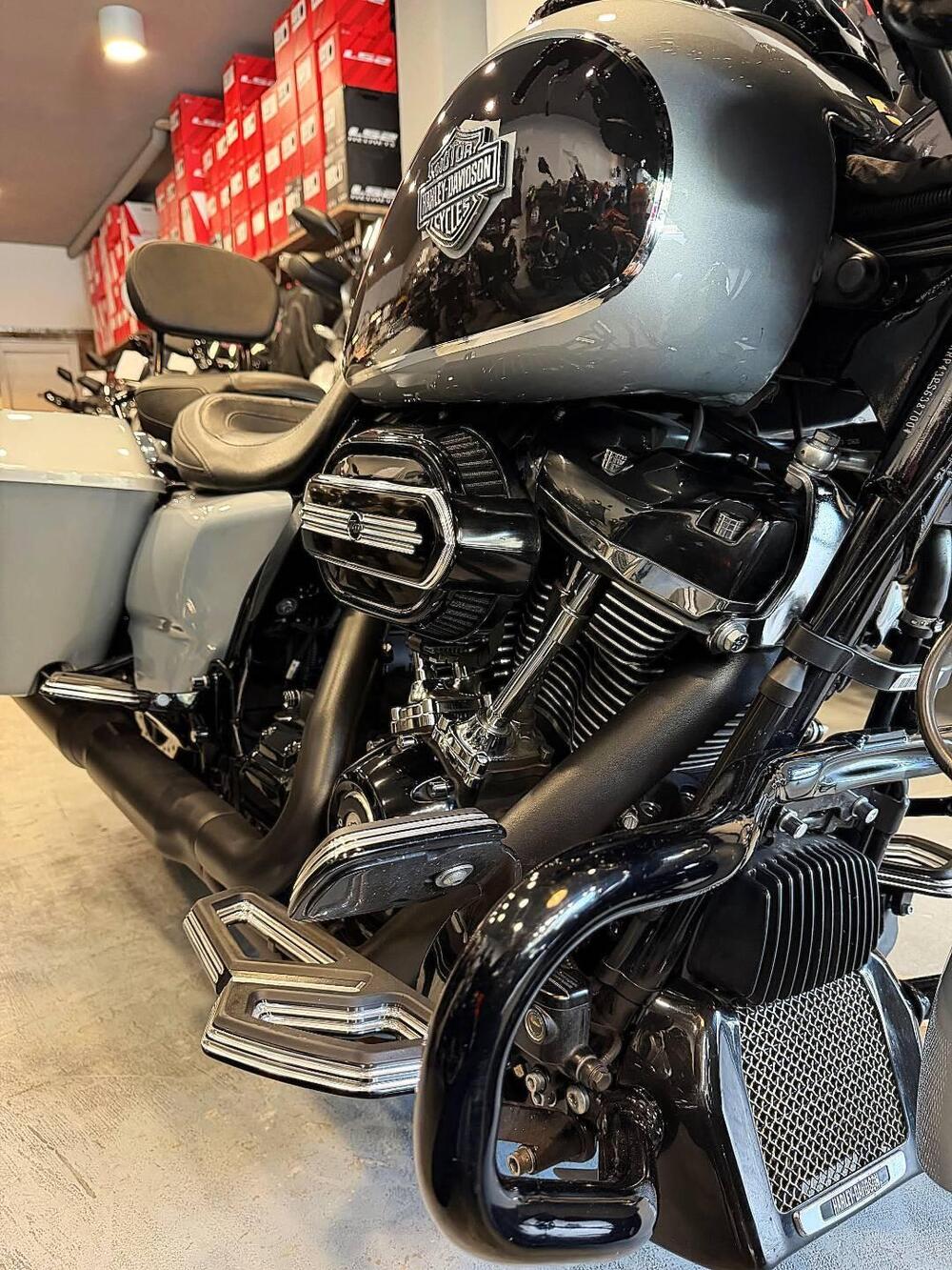 Harley-Davidson Street Glide Special (2021 - 23) (17)