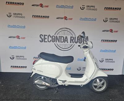 Vespa LX 150 i.e. (2009 - 12) usata