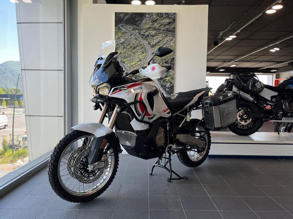 MV Agusta LXP Orioli (2024 - 25) (5)