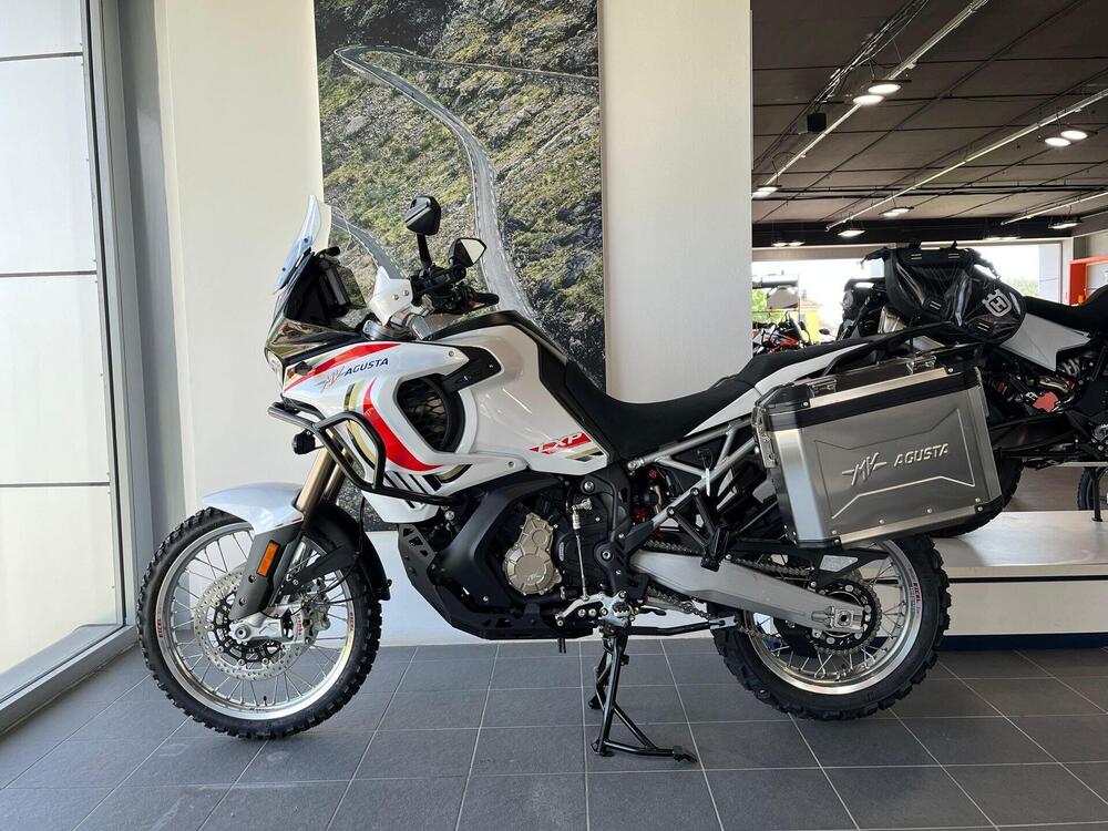 MV Agusta LXP Orioli (2024 - 25) (6)