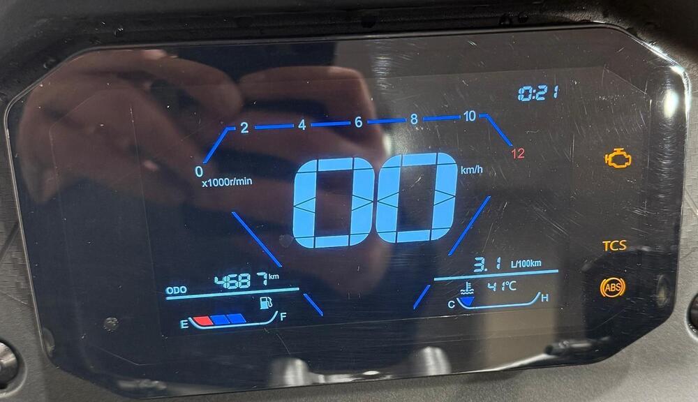 Voge Sfida SR1 ADV (2023 - 25) (3)