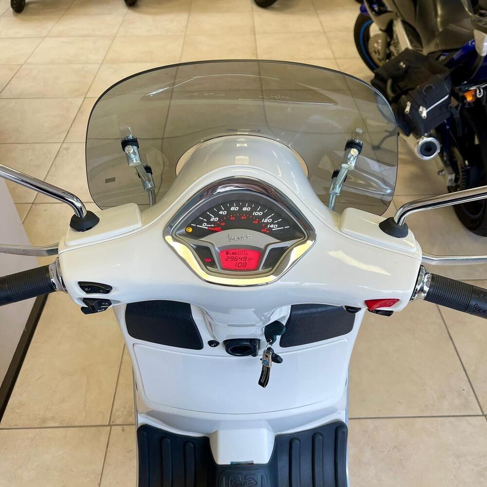 Vespa GTS 300 ABS (2014 - 16) (3)