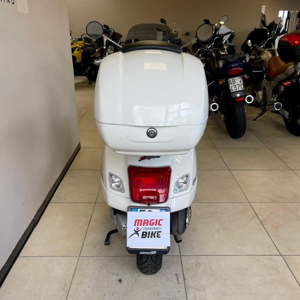 Vespa GTS 300 ABS (2014 - 16) (9)