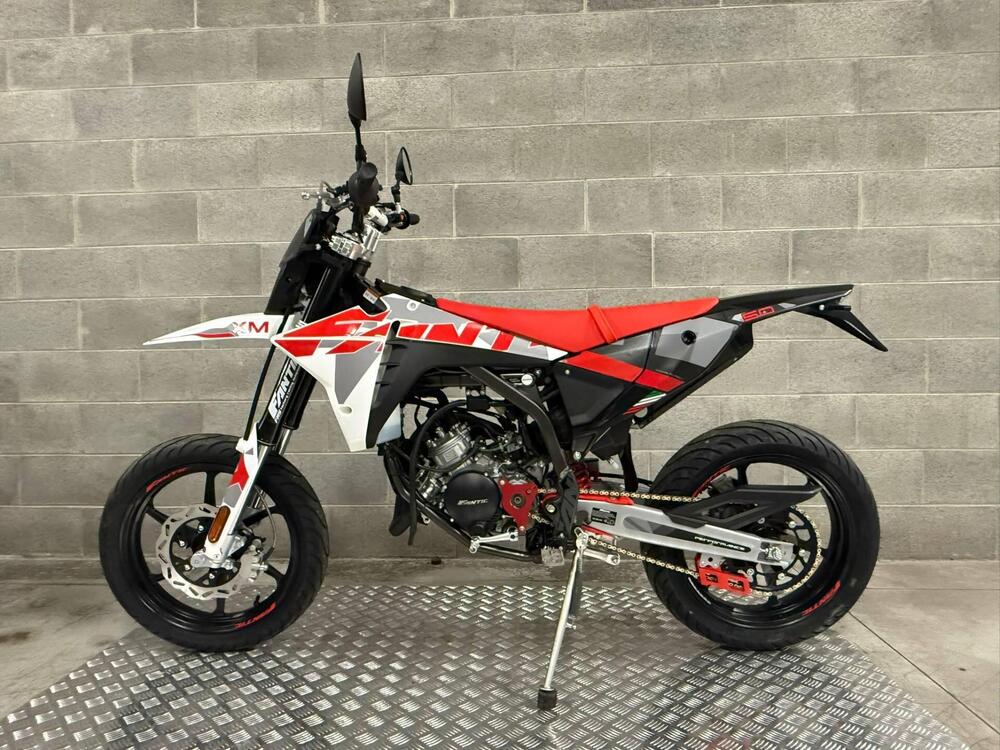 Fantic Motor Motard 50 Performance 2t (2020) (3)