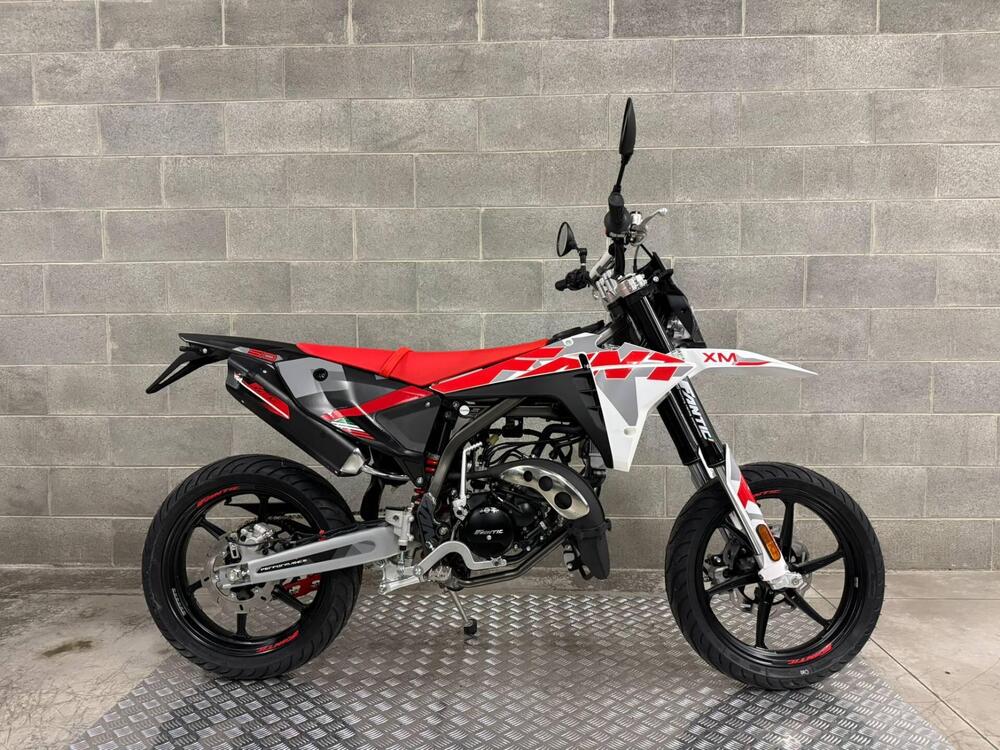 Fantic Motor Motard 50 Performance 2t (2020) (2)