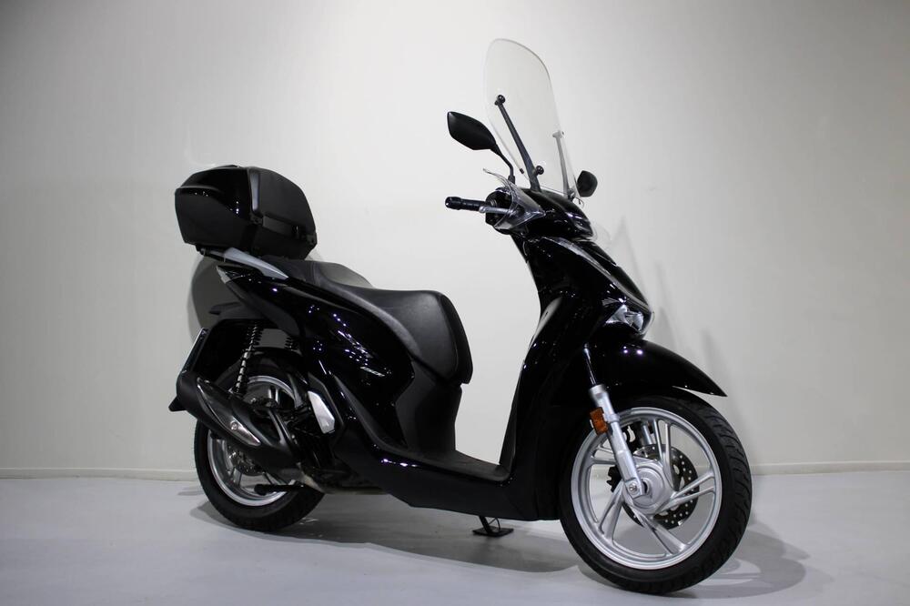 Honda SH 150i (2020 - 23) (2)