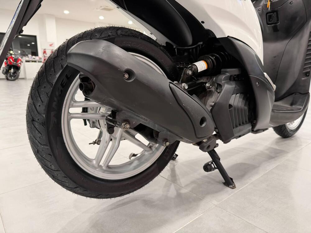 Yamaha Xenter 125 (2011 - 14) (12)