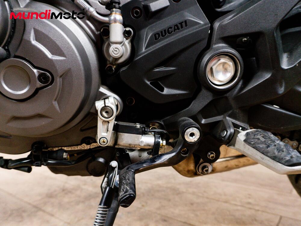 Ducati Monster 937 (2021 - 25) (18)