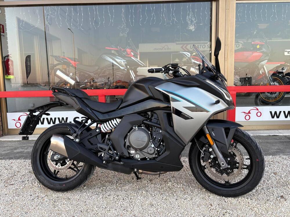 CFMOTO 650GT (2021 - 25) (4)