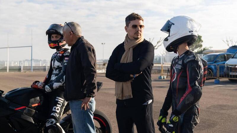 MotoGP 2025. Maverick Vi&ntilde;ales, allenamento speciale con Jorge Lorenzo e suo padre