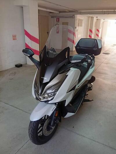 Honda Forza 350 Deluxe (2022 - 24) usata