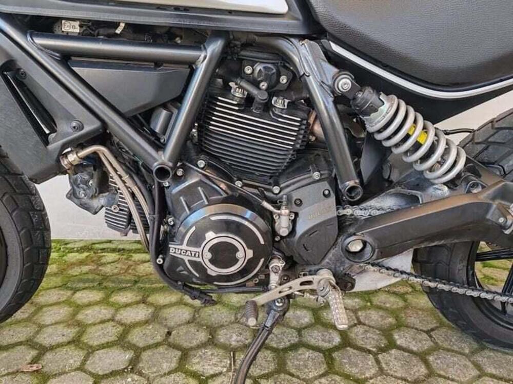 Ducati Scrambler 800 Icon Dark (2020) (9)