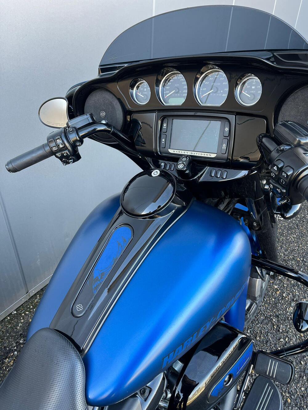 Harley-Davidson 107 Street Glide Special (2017 - 19) - FLHXS (11)