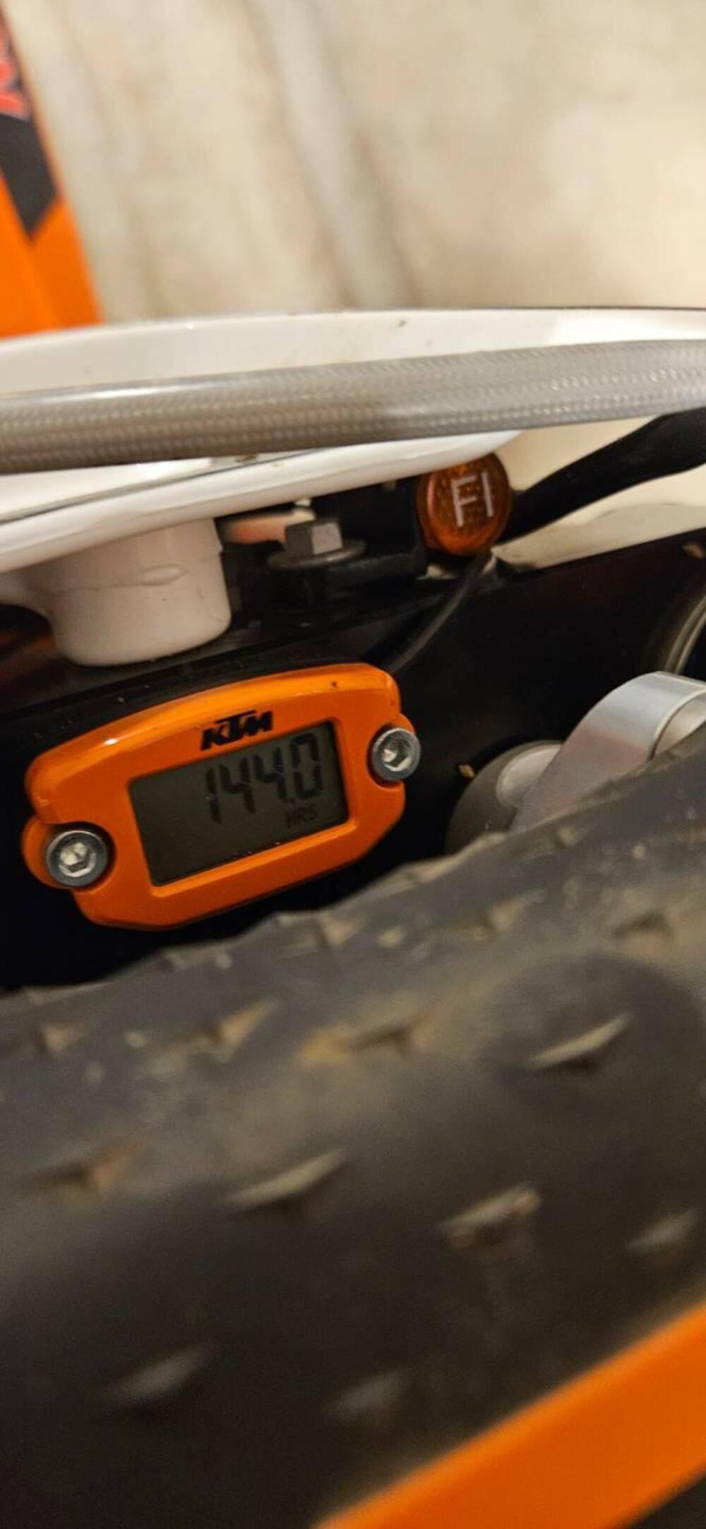 KTM 250 SX-F (2018) (3)