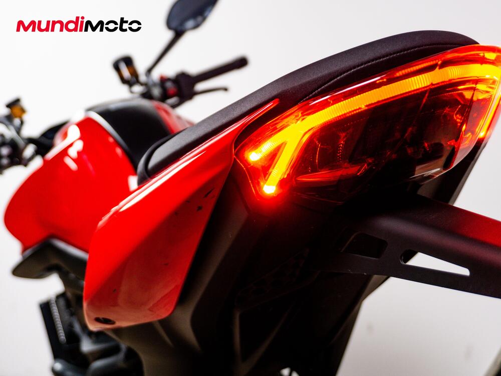 Ducati Monster 937 (2021 - 25) (16)