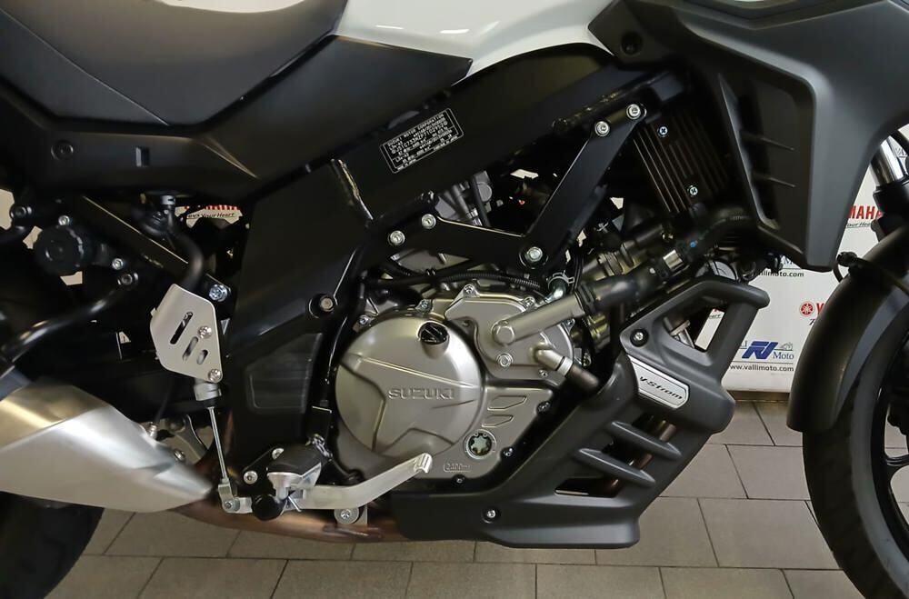 Suzuki V-Strom 650 (2021 - 25) (4)
