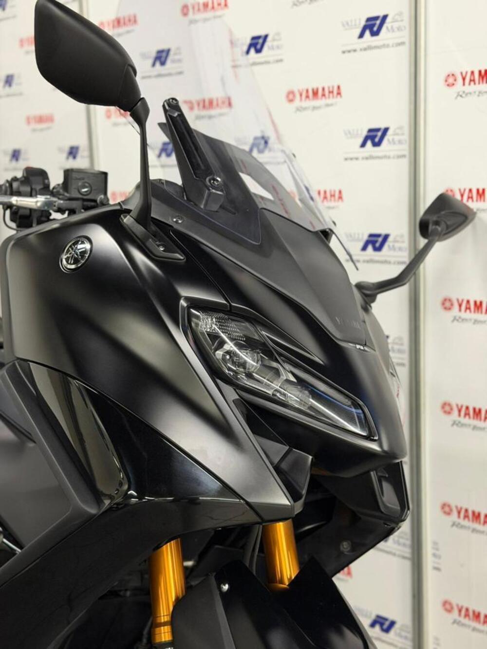 Yamaha T-Max 560 (2022 - 24) (4)