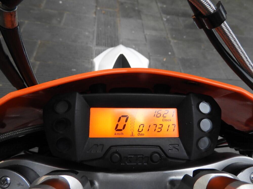 KTM 690 SMC (2008- 11) (5)