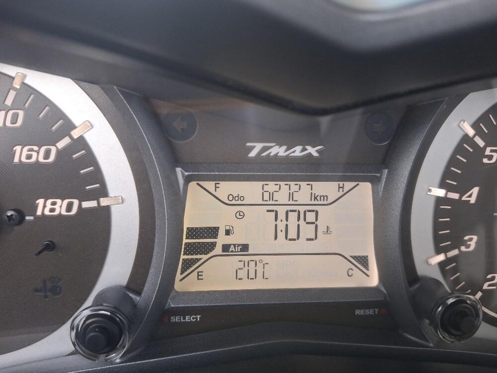 Yamaha T-Max 530 Iron Max ABS (2014 - 17) (9)