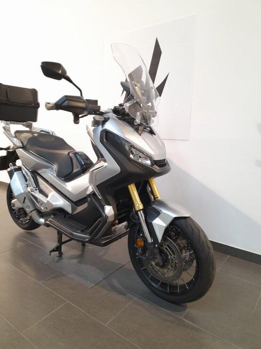 Honda X-ADV 750 (2017) (3)