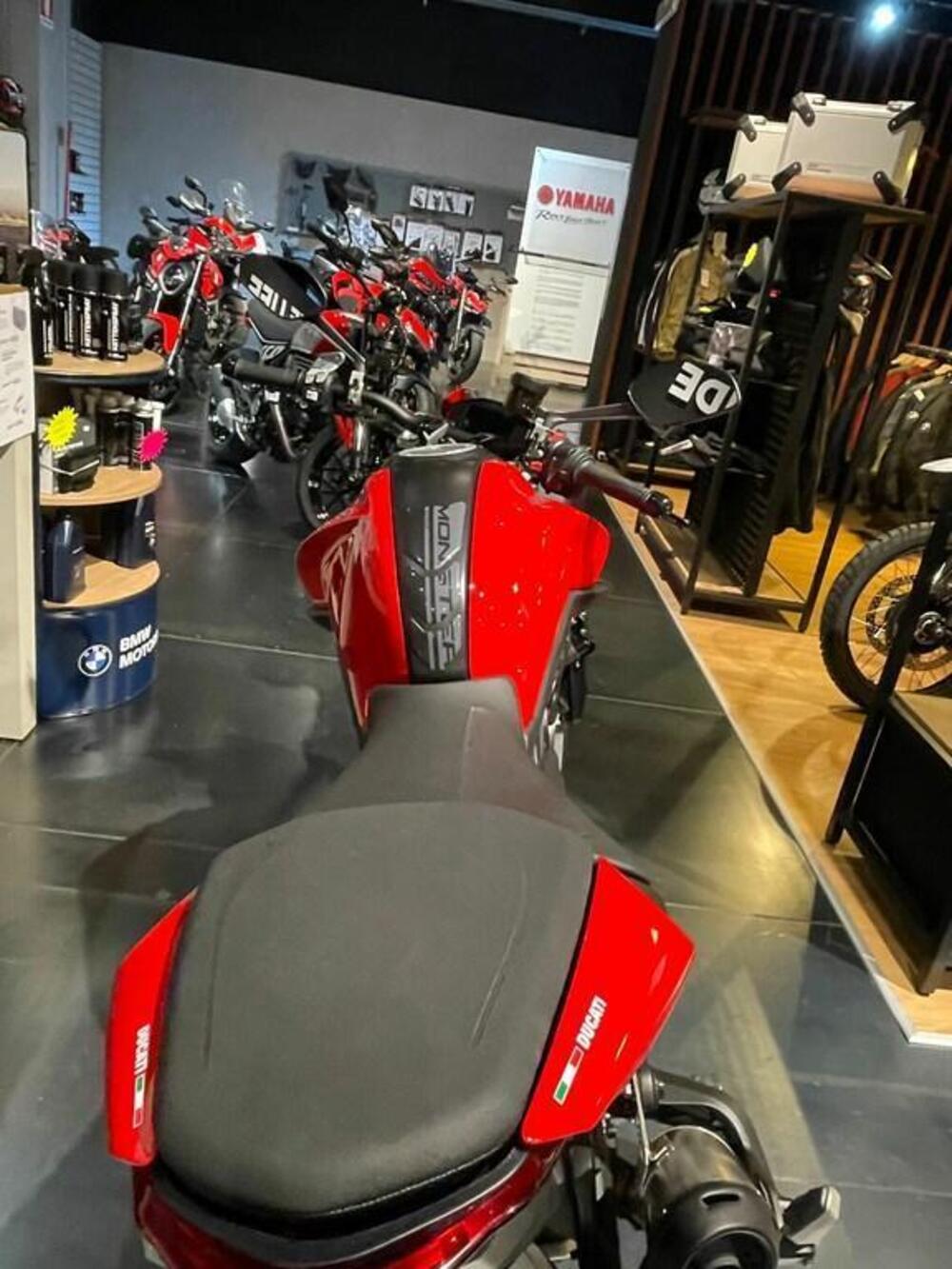 Ducati Monster 937 (2021 - 25) (10)