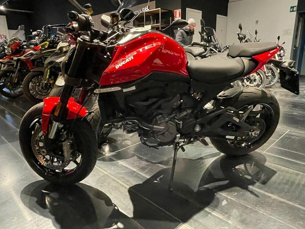 Ducati Monster 937 (2021 - 25) (2)