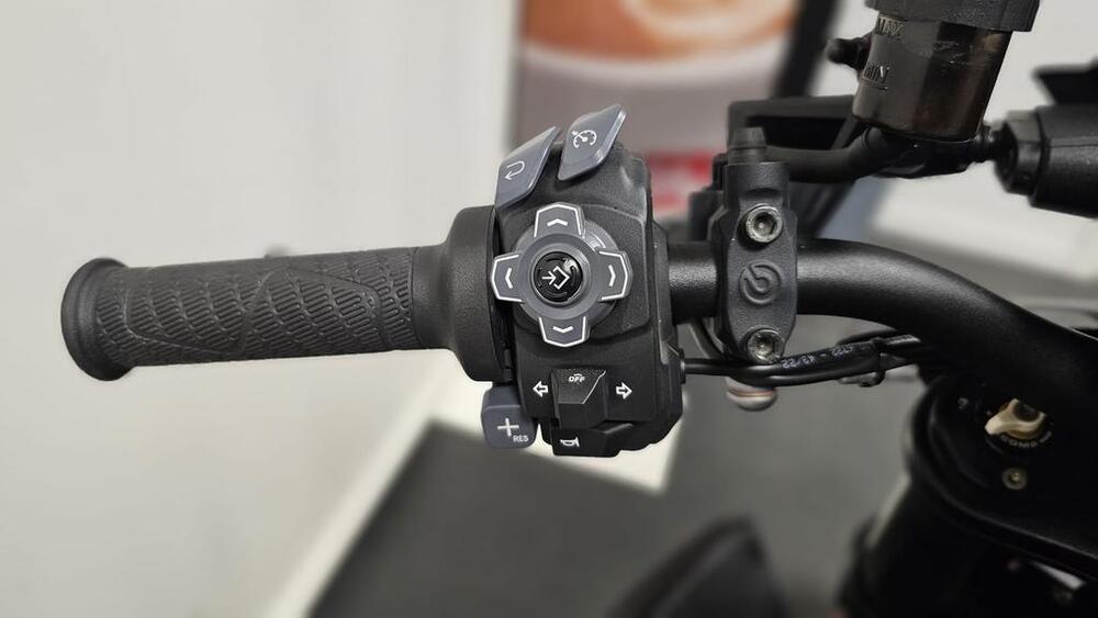 KTM 1390 Super Duke R EVO (2024 - 26) (7)