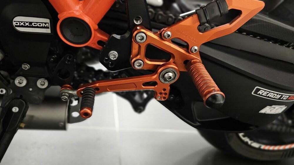 KTM 1390 Super Duke R EVO (2024 - 26) (4)