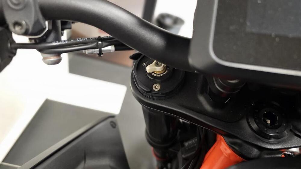 KTM 1390 Super Duke R EVO (2024 - 26) (8)