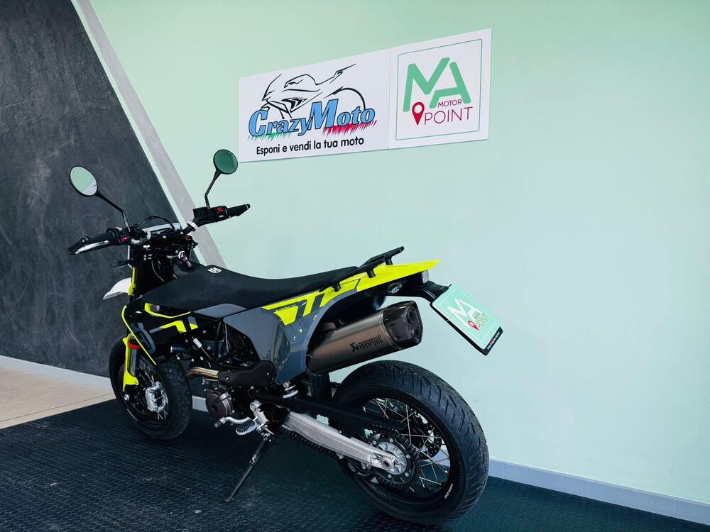 Husqvarna 701 Supermoto (2023 - 25) (5)
