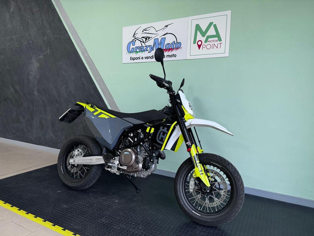 Husqvarna 701 Supermoto (2023 - 25) (6)