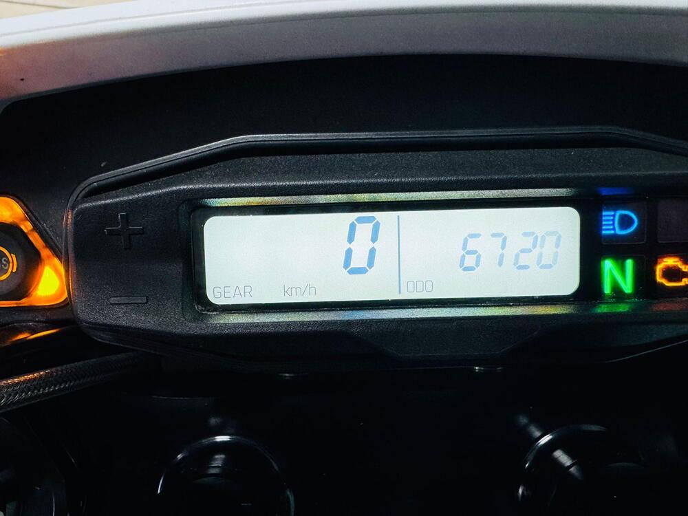 Husqvarna 701 Supermoto (2023 - 25) (10)