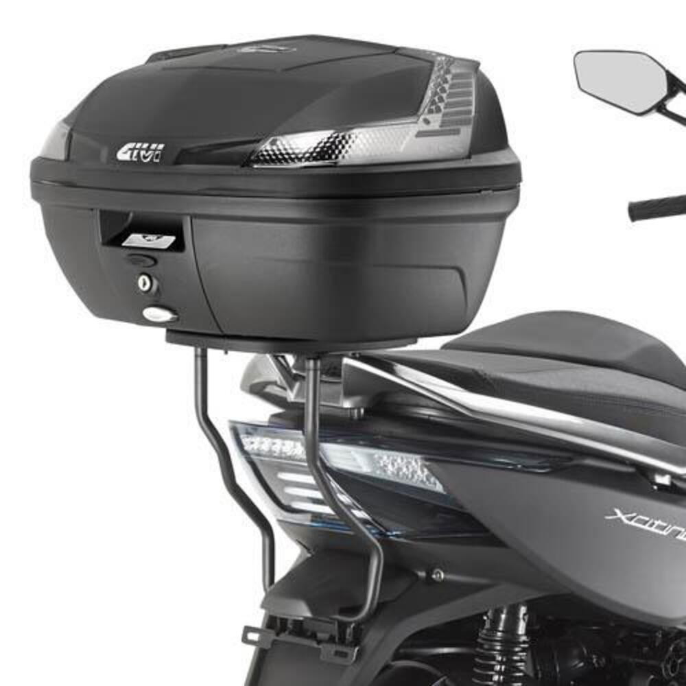 GIVI SR6104M Attacco posteriore specifico per baul