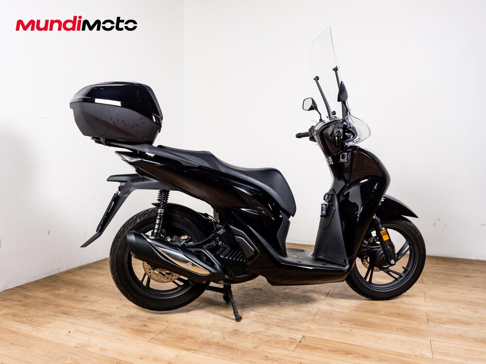 Honda SH 125i (2024 - 25) (3)