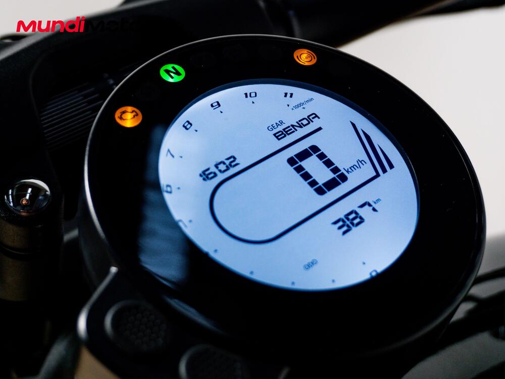 Keeway Motor V302 C (2022 - 25) (12)