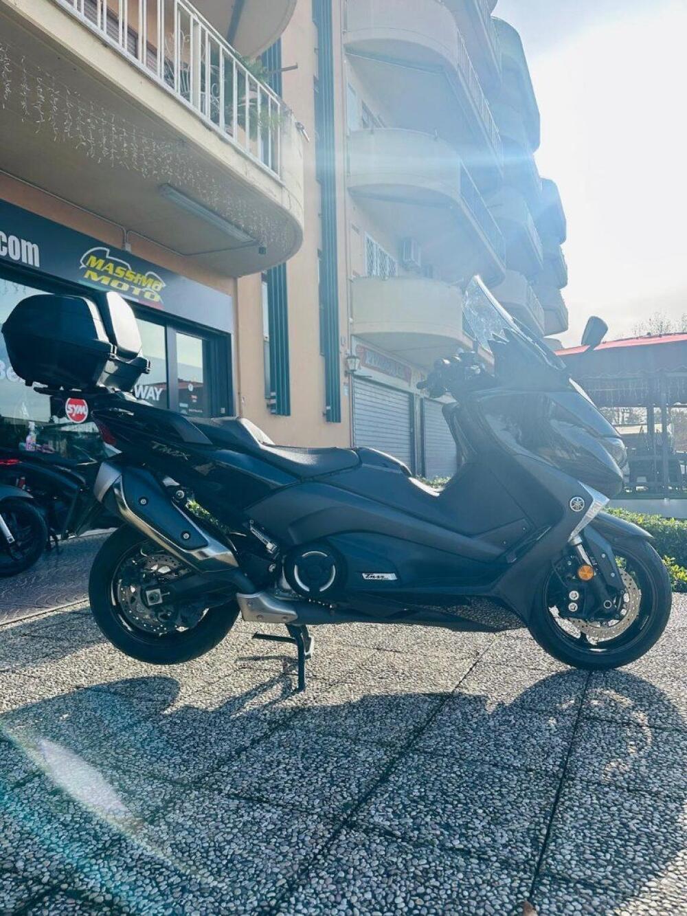Yamaha T-Max 530 (2017 - 19) (4)