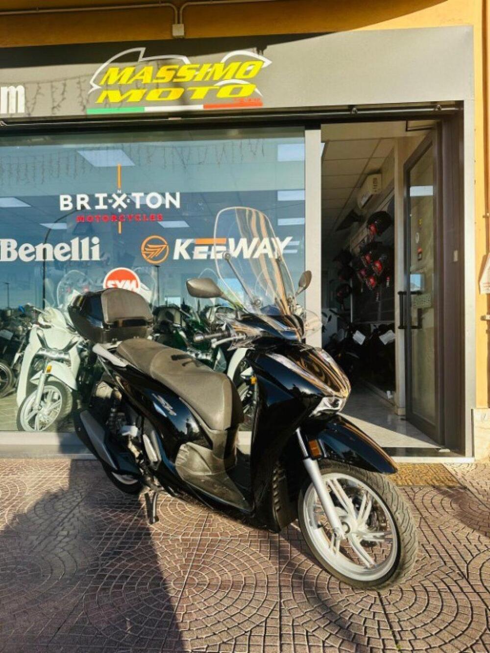 Honda SH 350 (2021 - 24) (9)