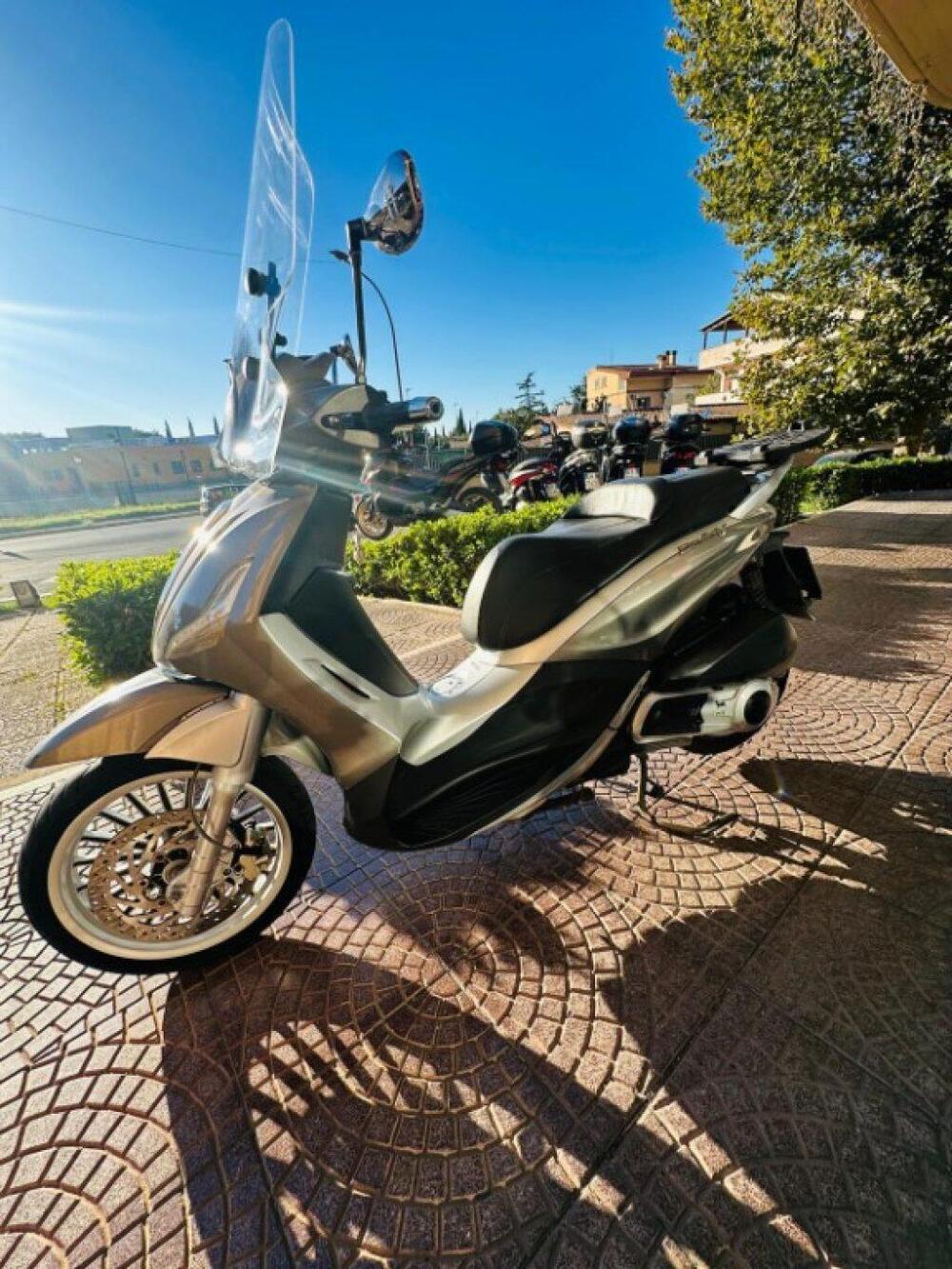 Piaggio Beverly 300 i.e. (2010 - 16) (3)