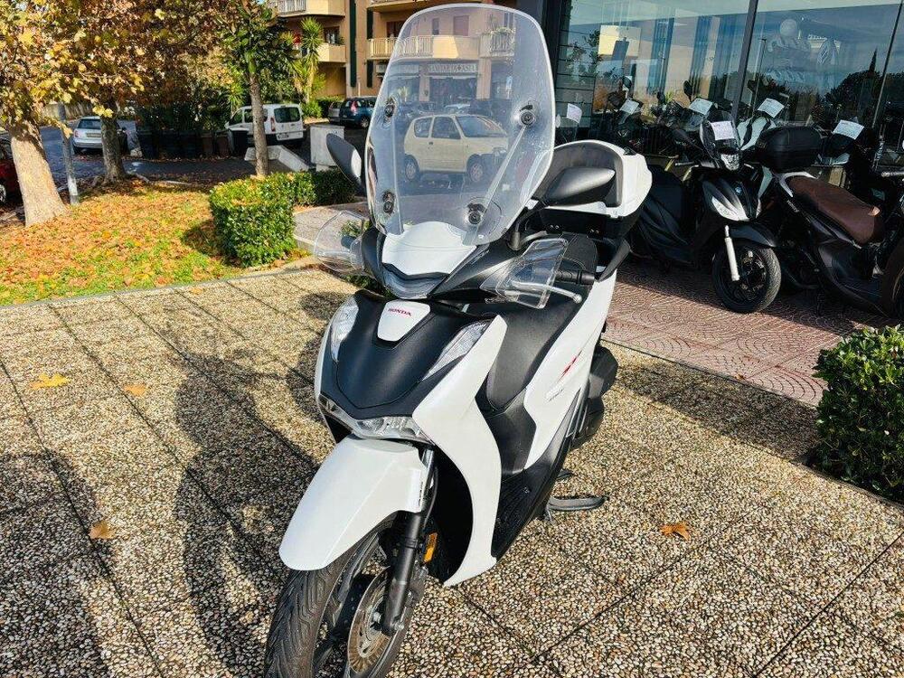 Honda SH 150i (2024 - 25) (15)