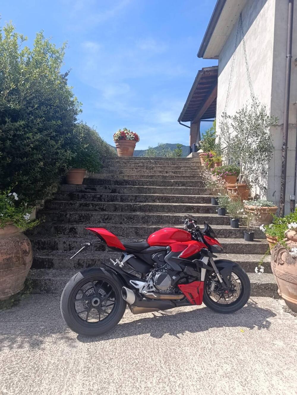 Ducati Streetfighter V2 (2022 - 24)