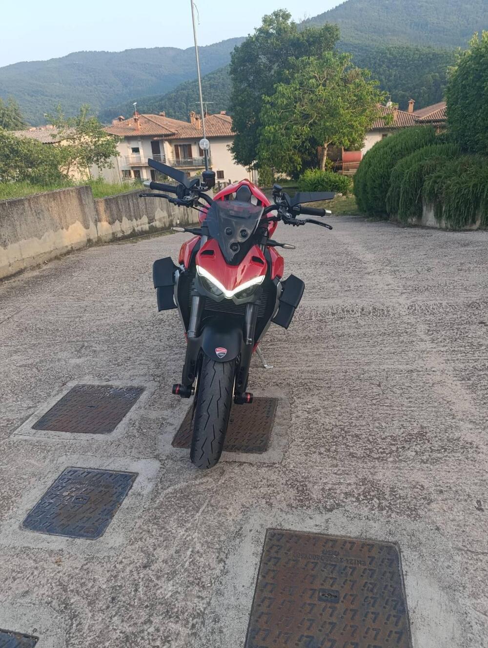 Ducati Streetfighter V2 (2022 - 24) (7)