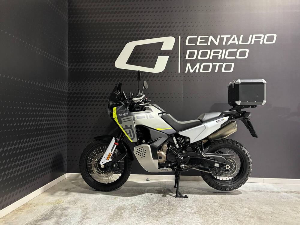 Husqvarna Norden 901 (2022 - 25) (2)