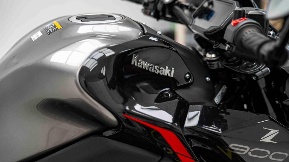 Kawasaki Z 900 (2021 - 24) (11)
