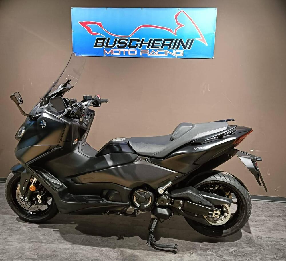 Yamaha T-Max 560 (2022 - 24) (4)